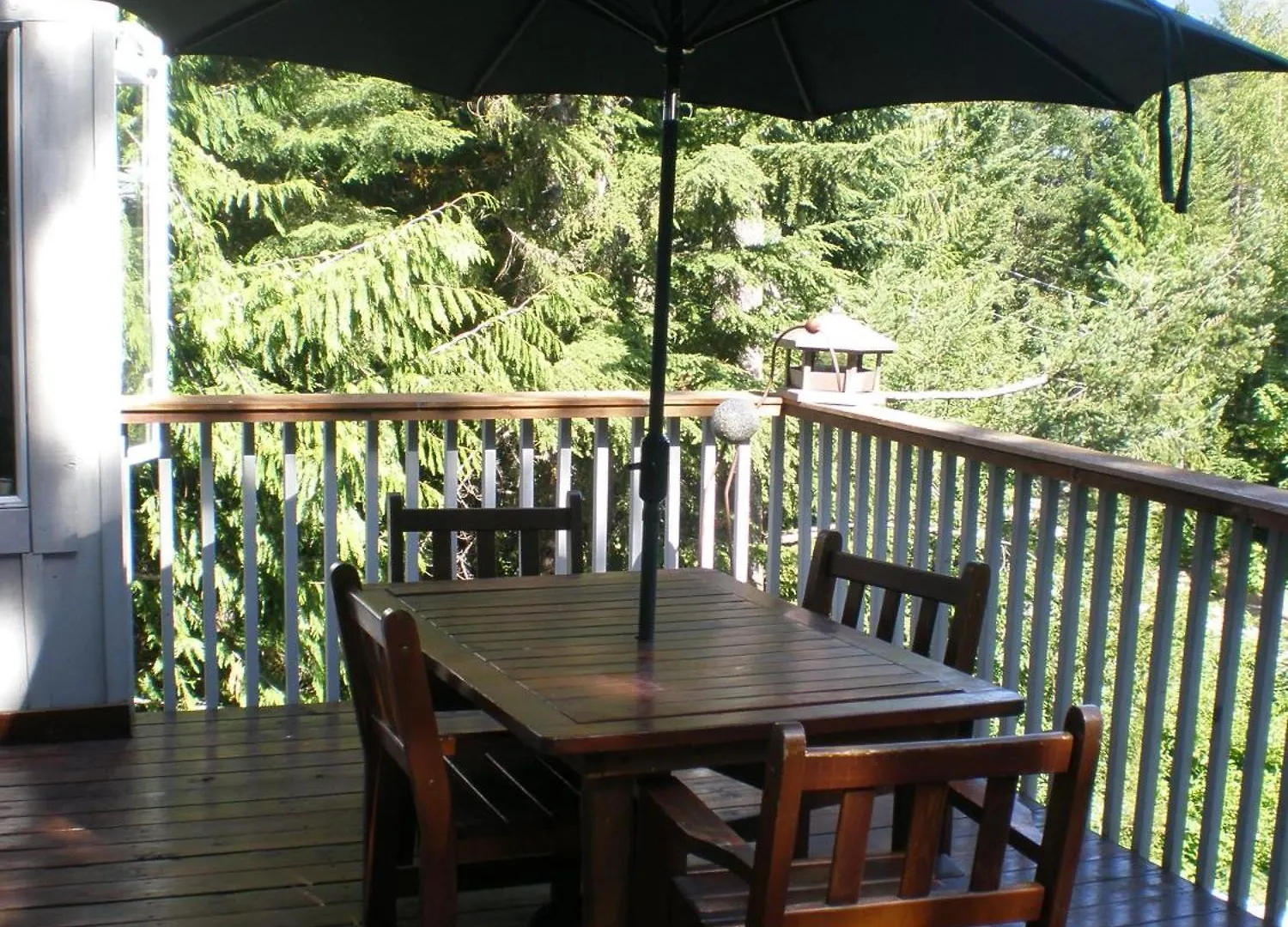 Belle Neige Suites: Whistler 0*,