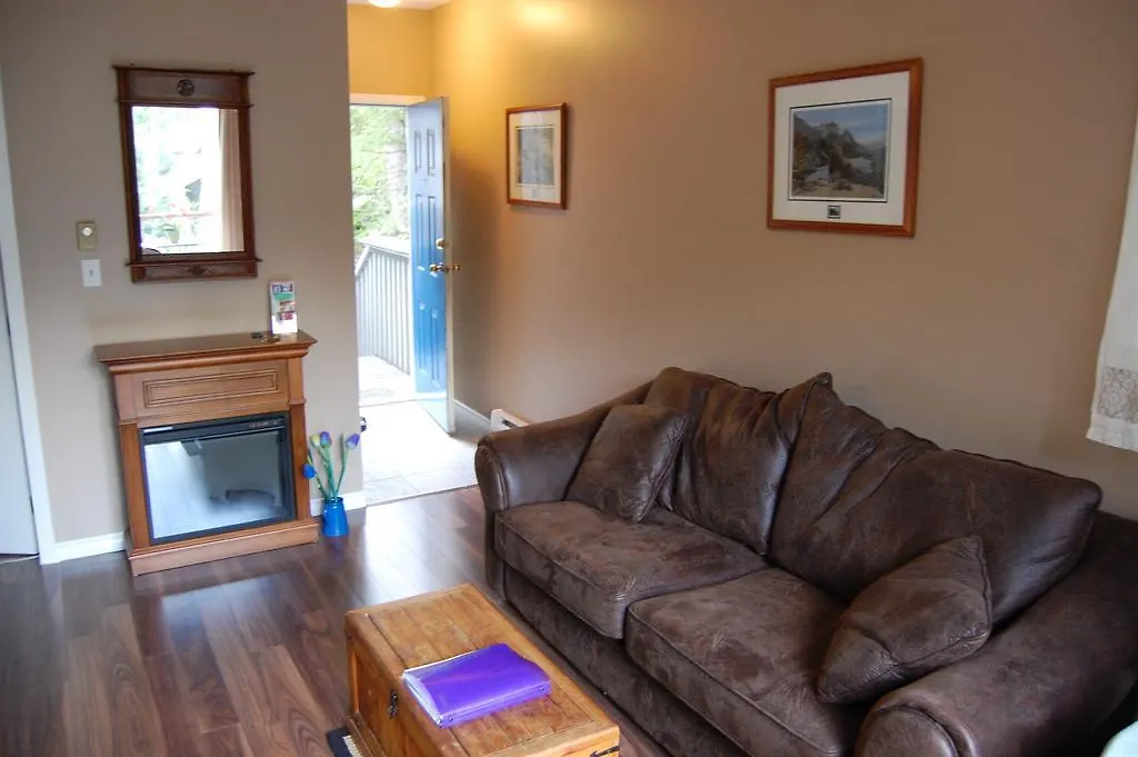 Belle Neige Suites: Whistler Canada