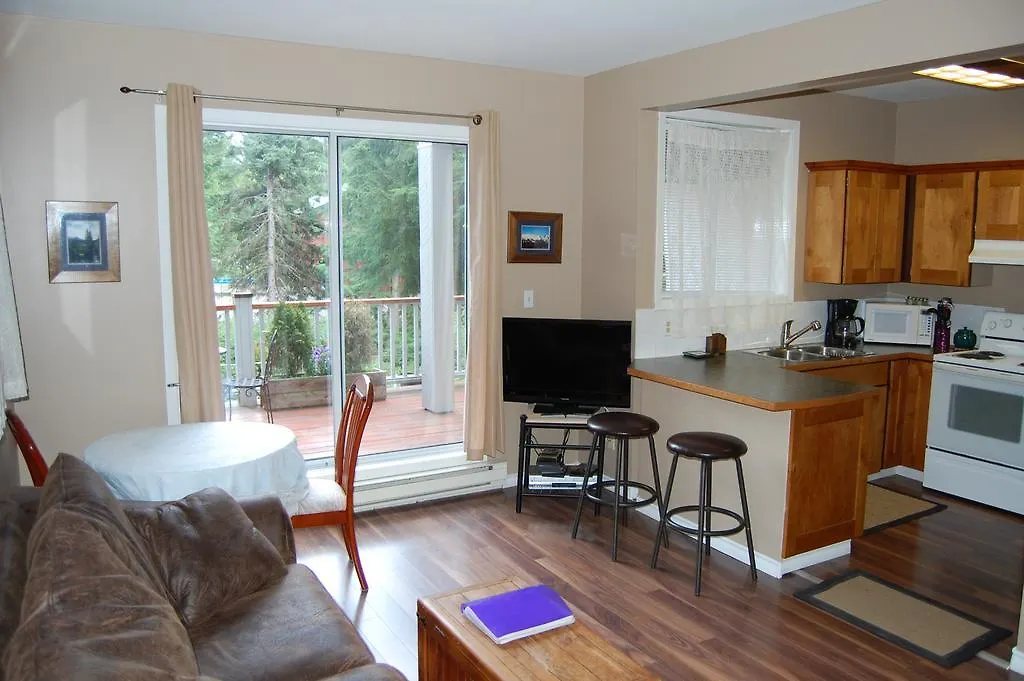 Belle Neige Suites: Whistler 0*,  Canada